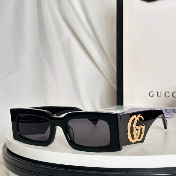 Picture of Gucci Sunglasses _SKUfw79398879fw